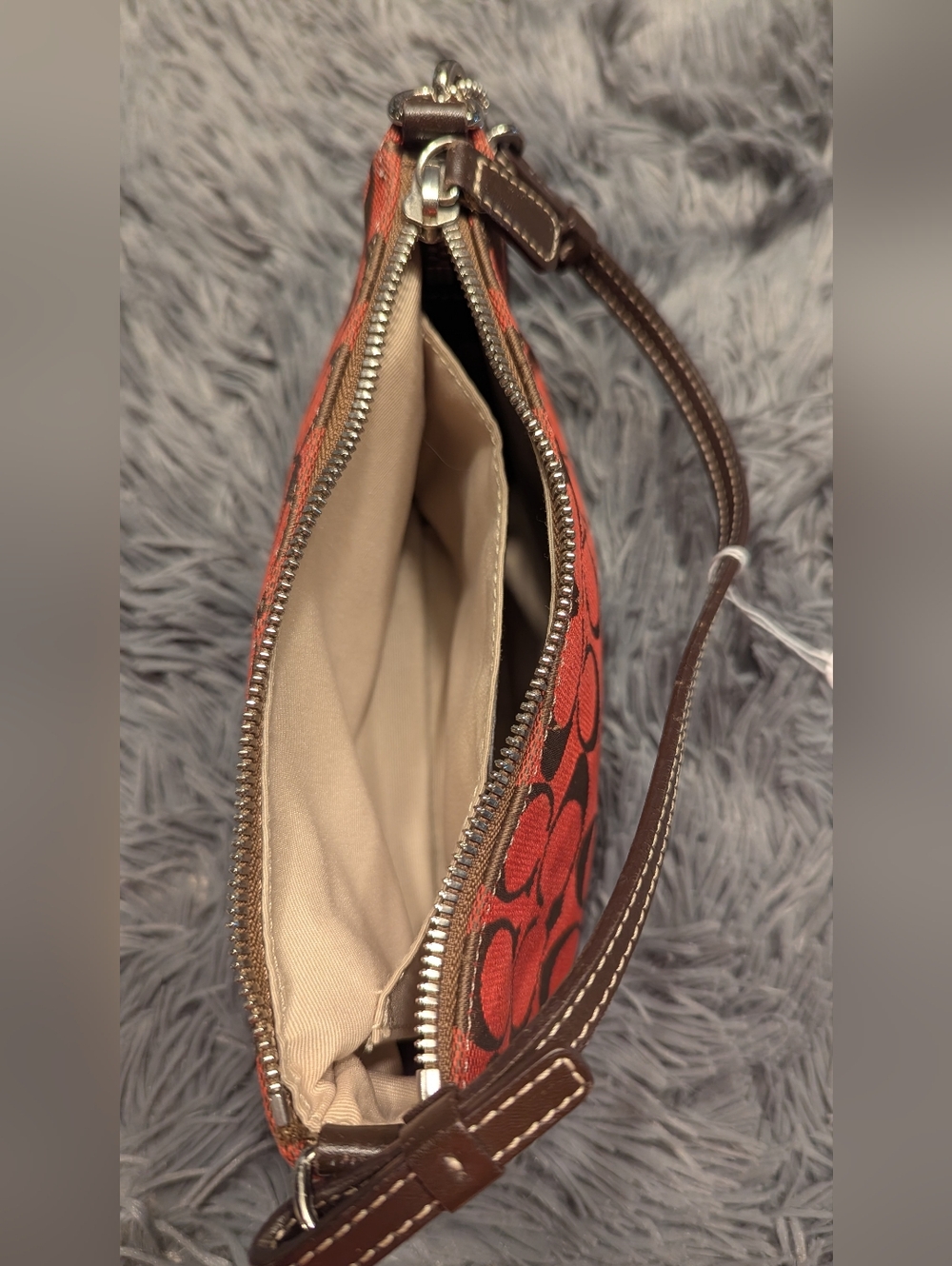Coach Vintage Demi Pochette - Picture 4 of 6